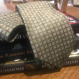 ROBERT TALBOTT Necktie 100% Silk BEST in CLASS Green/Gold Stars 3.5x58”